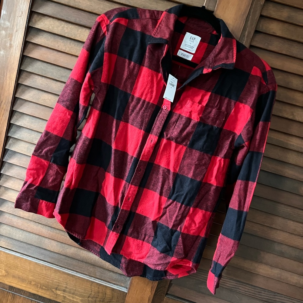 Girls size 12 plaid shirt